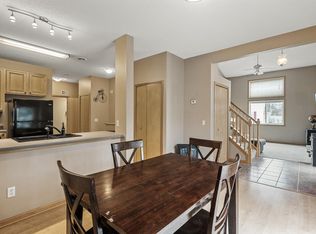 9162 Comstock Ln N, Maple Grove, MN 55311