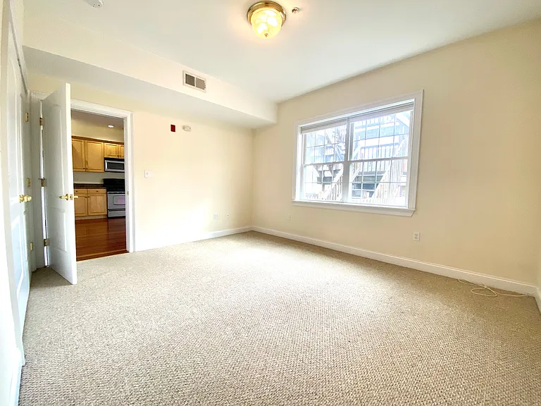 665 Bennington St #2 — Photo 14