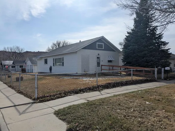 501 S 4th St, Greybull, WY 82426