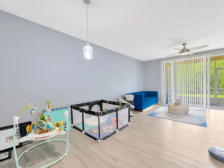 4427 Barnstead Dr — Photo 27
