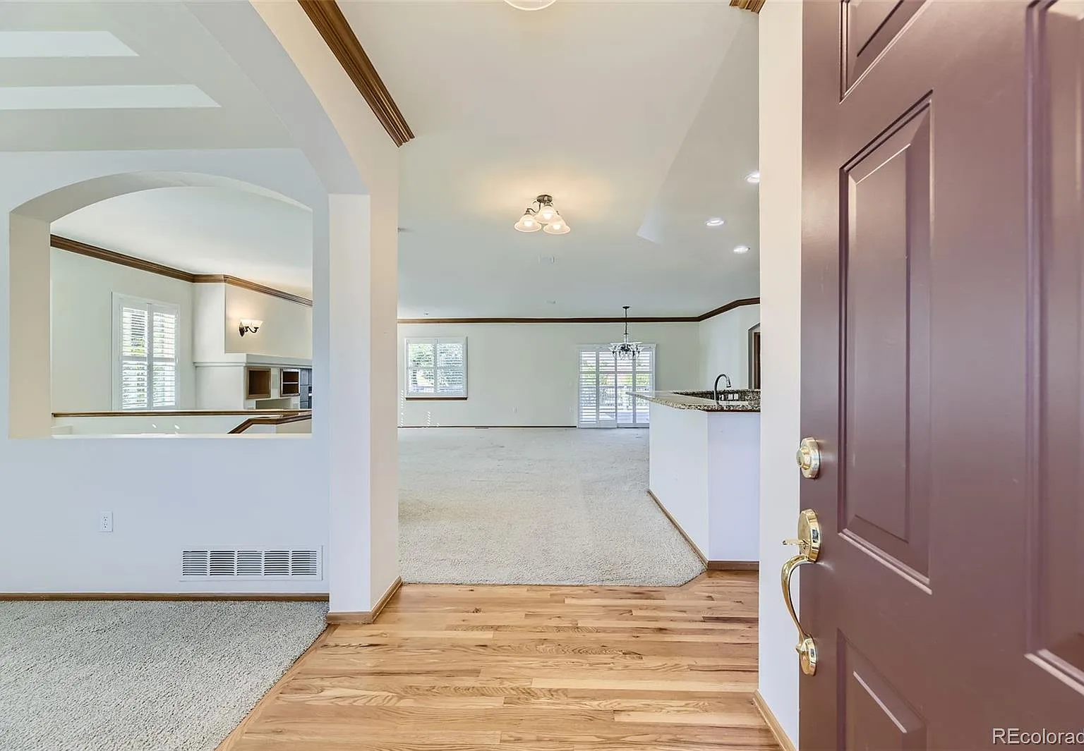 2 bed, 2.5 bath, 2434 sqft, $3,250 — Photo 4