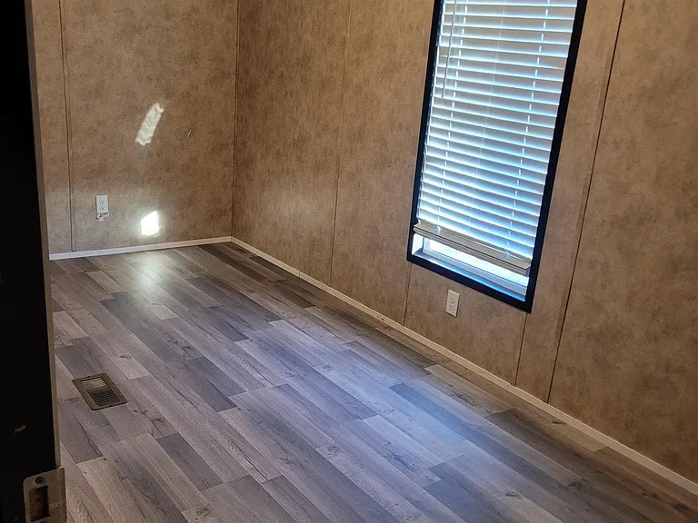 2405 Broad St — Photo 8