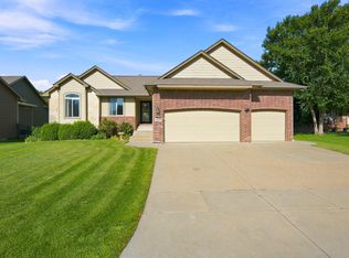 4119 N Parkdale Cir, Maize, KS 67101