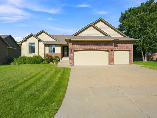 4119 N Parkdale Cir, Maize, KS 67101