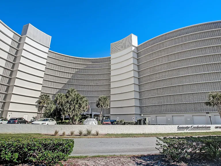 1601 Ocean Dr S #110 — Photo 48