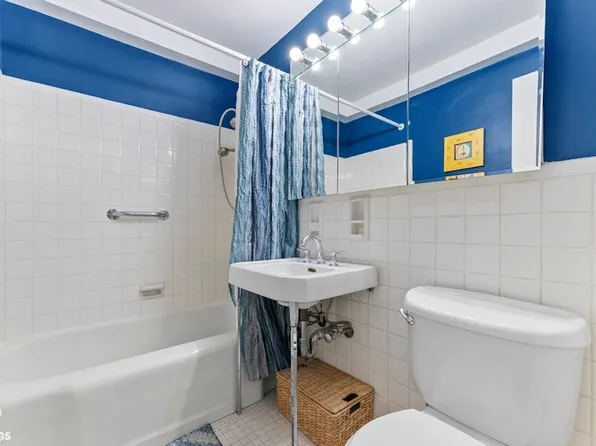 11 Riverside Drive image 5 of 11