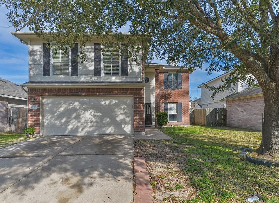 1st image of 11819 Meadow Place Dr