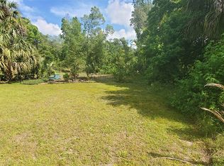 117 South St, Melrose, FL 32666