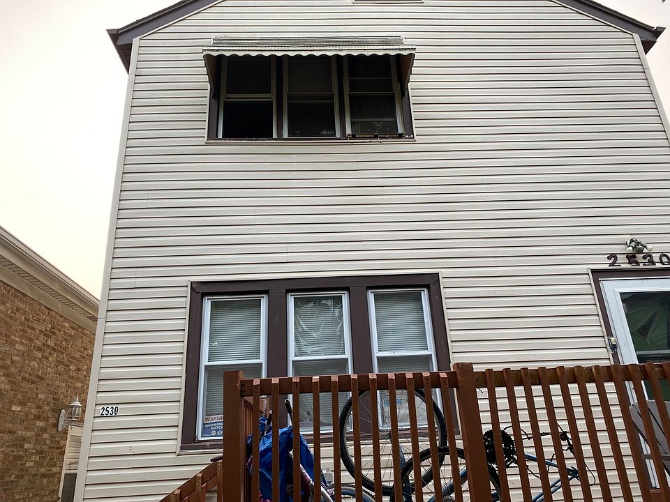 2nd image of 2530 N Lotus Ave