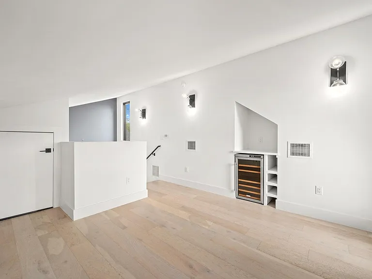 503 Havana St #A — Photo 17
