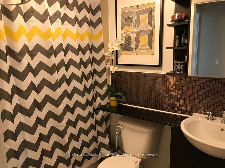 397 Front St W #1603 — Photo 5