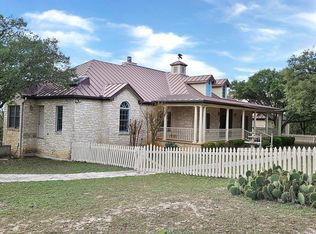 210 Ranch Rim Rd, Comfort, TX 78013