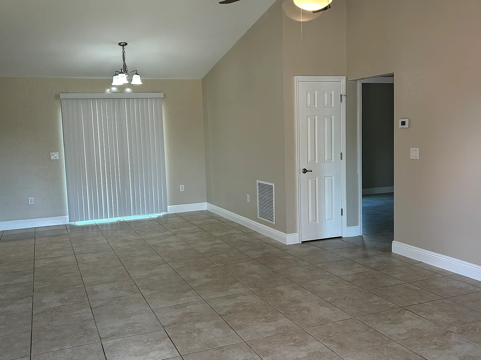 3 bed, 1206 sqft, $1,500 — Photo 3