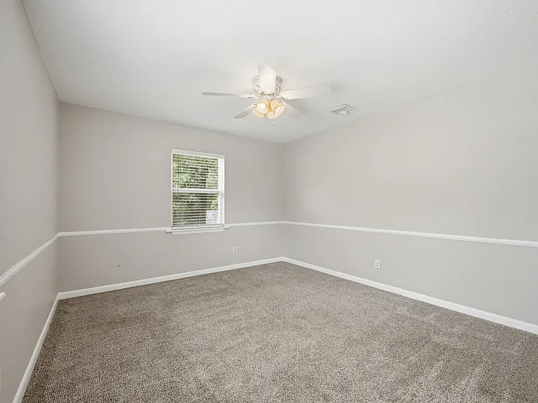 1906 Elaine Ave — Photo 21