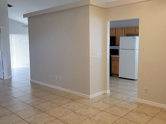 4th image of 2134 Briarcliff Cir