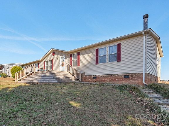 3rd image of 4648 Belvedere Dr