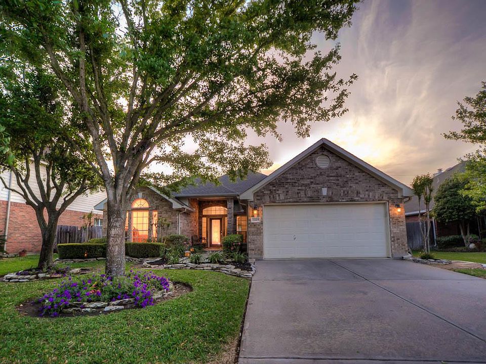 1st image of 11419 Bottlebrush Ln