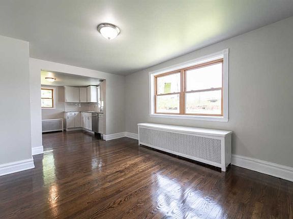 5th image of 7106 Marshall Ave