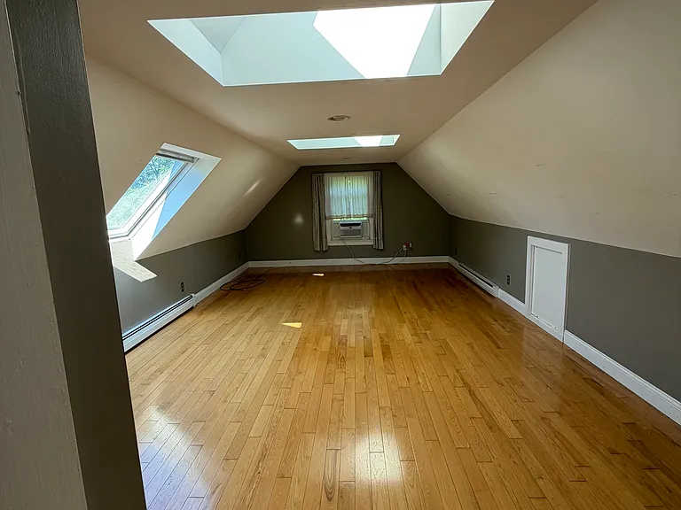 286 Front St — Photo 18