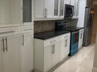 8212 NW 8th St #1, Plantation, FL 33324