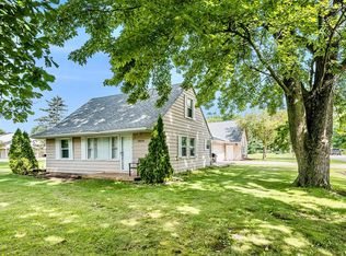 30110 Five Mile Rd, Livonia, MI 48154