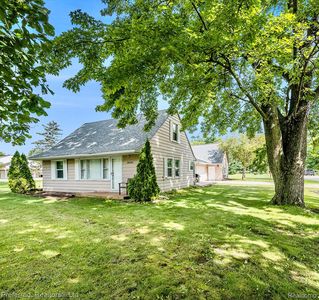 30110 Five Mile Rd, Livonia, MI, 48154