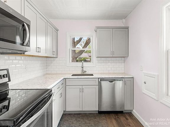 4th image of 11360 W Clements Cir