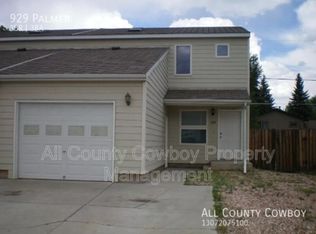 929 Palmer Dr, Laramie, WY 82070