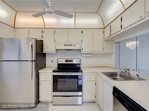 5th image of 10331 Sunrise Lakes Blvd APT 312