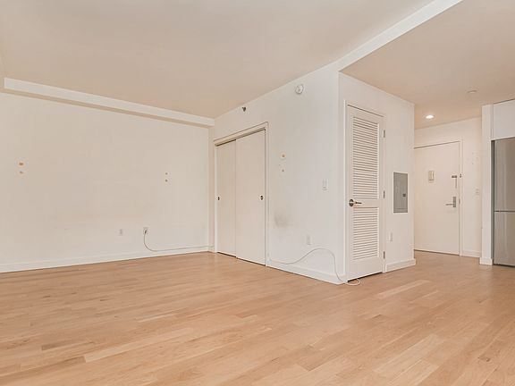 5th image of 66 Ainslie St #6A