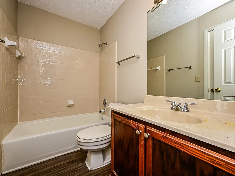 5796 Trent Walk Dr — Photo 16