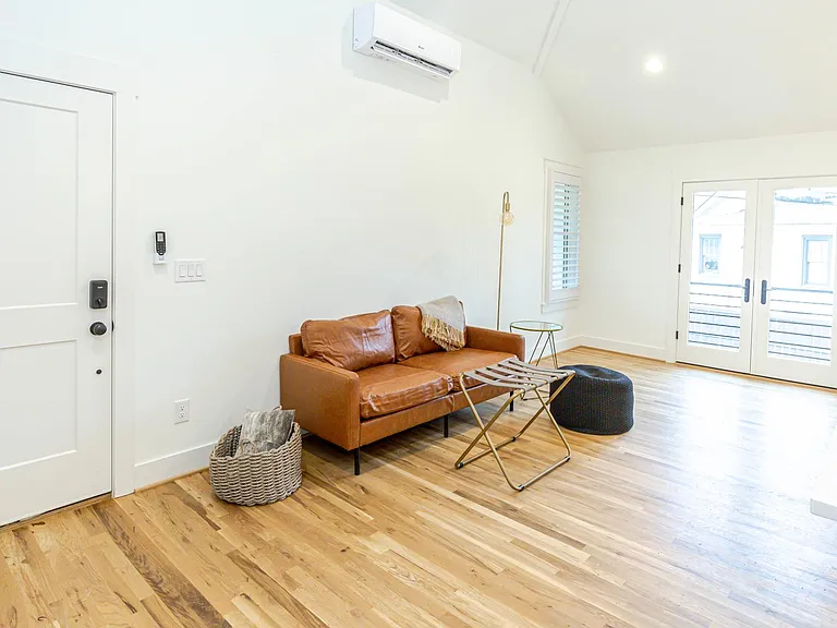 2213 Belmont Blvd #B — Photo 5