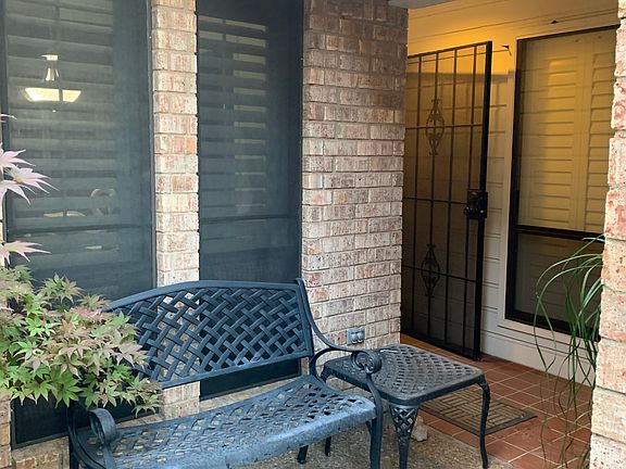 3rd image of 3322 Courtyard Pl