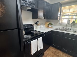 The Oaks of League City, League City, TX 77573