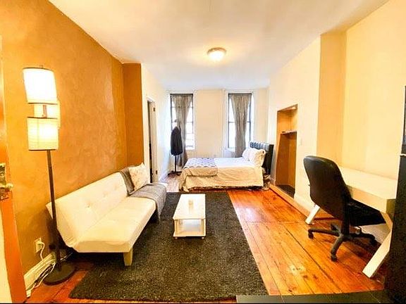 2nd image of 516 E 5th St APT 6