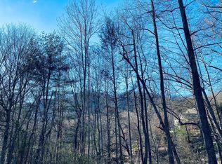 4 Hollywalk Trl, Sylva, NC 28779