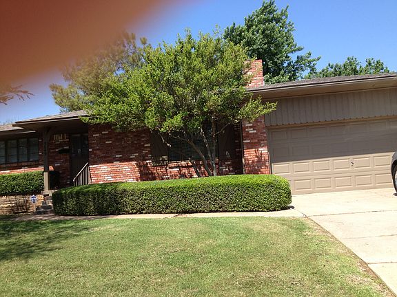 3rd image of 9649 Village Dr