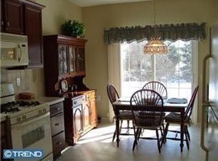 5 Violet Ct, Marlton, NJ 08053
