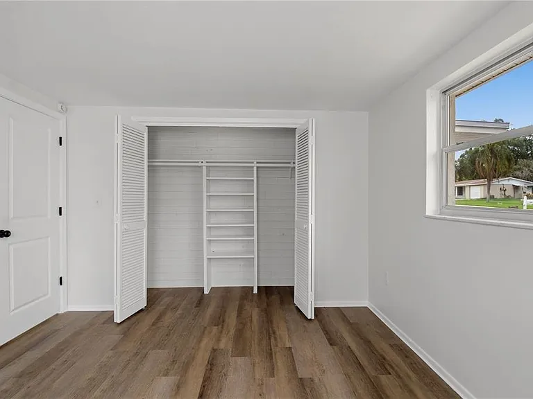 5165 Greenwood St — Photo 21