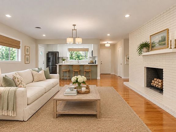 4th image of 2111 Lee Ave