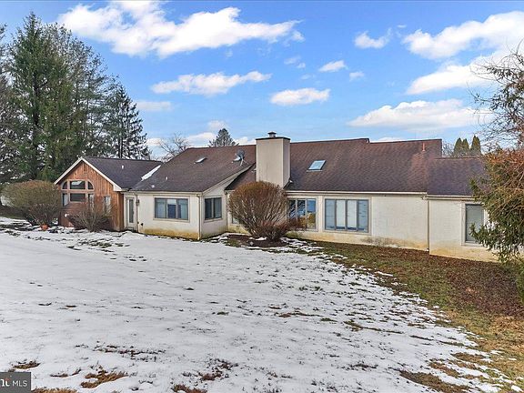 5th image of 531 Chandler Mill Rd