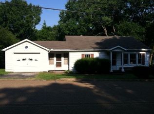 212 Oliver St, Paris, TN 38242