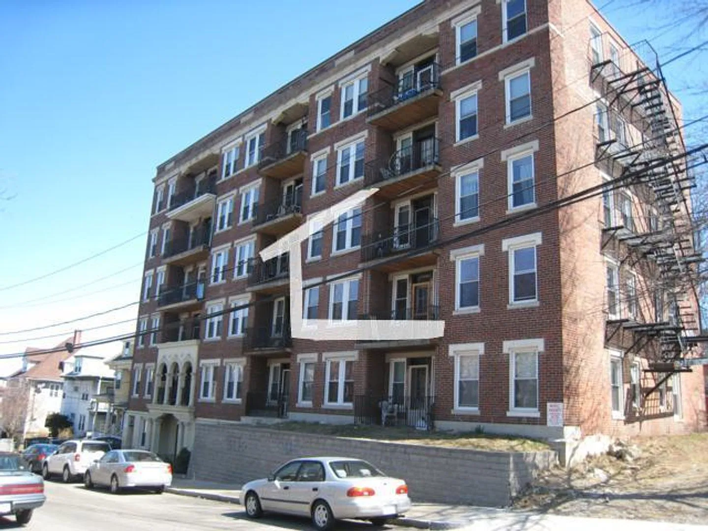 Nice 1 bed in Allston — Photo 3