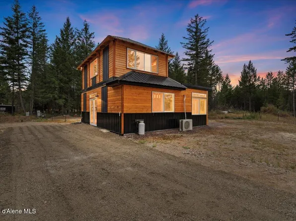 558 Sawbuck Rd, Spirit Lake, ID 83869