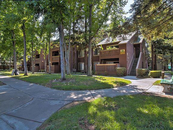 2nd image of 1163 Yarwood Ct