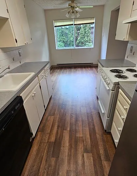 4480 SW 96th Ave — Photo 3
