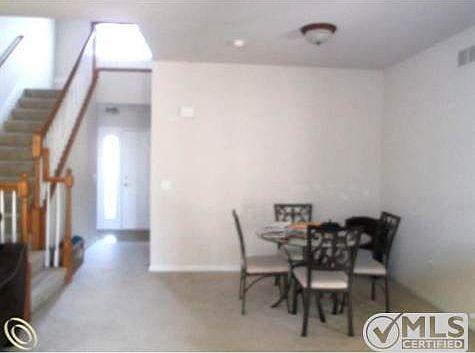 Dining area.JPG
