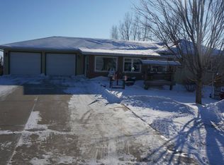 604 S 1st St, Doon, IA 51235