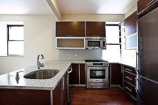 Rented by Park River | media 8