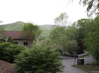 Spring Hollow Cir, Asheville, NC 28805